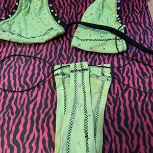 Green and Black Embellished Women's dance set
